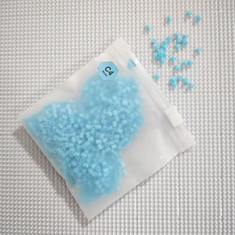 8x8アイロンビーズ収納ポーチ